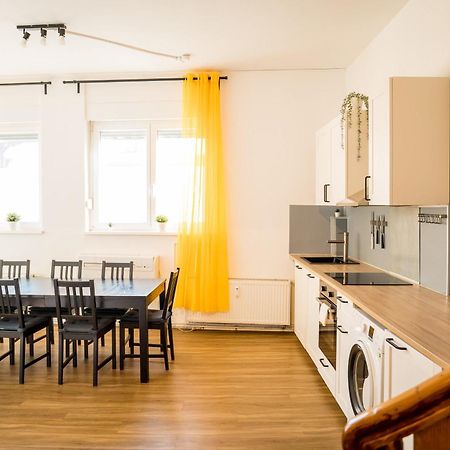 Three Bedroom Plus Big Kitchen Plus Selfcheckin Plus Street Parking برلين المظهر الخارجي الصورة